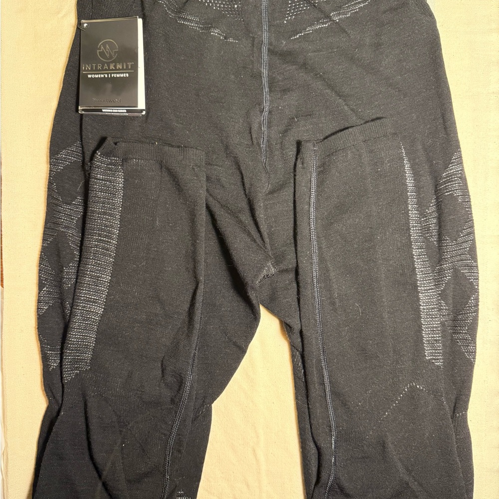 Smartwool base layer Intraknit 200 Medium NWT NWT - image 2